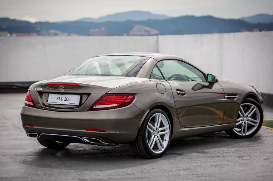  Mercedes-Benz SLC200 2017 года  (MY) (фото 5 из 21)
